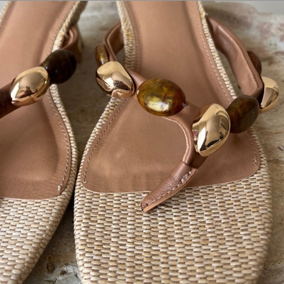 NWOT Size 7.5 Dolce Vita Gold and Gem Studded Sandals - Picture 6 of 9